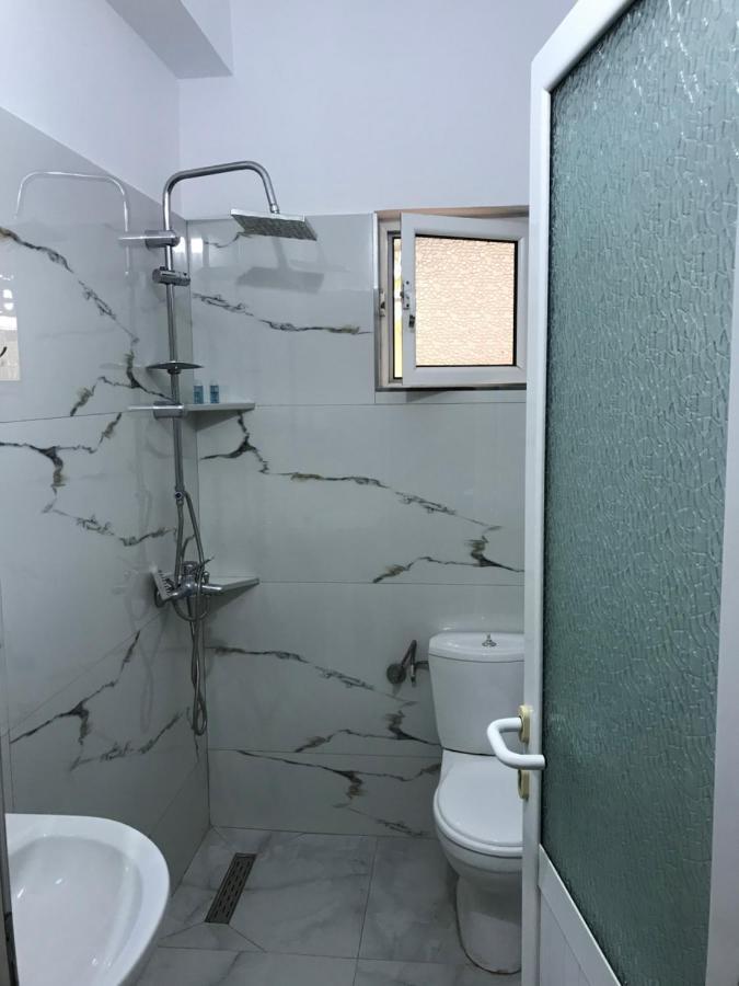 Apartament Roisin Sarandë 外观 照片