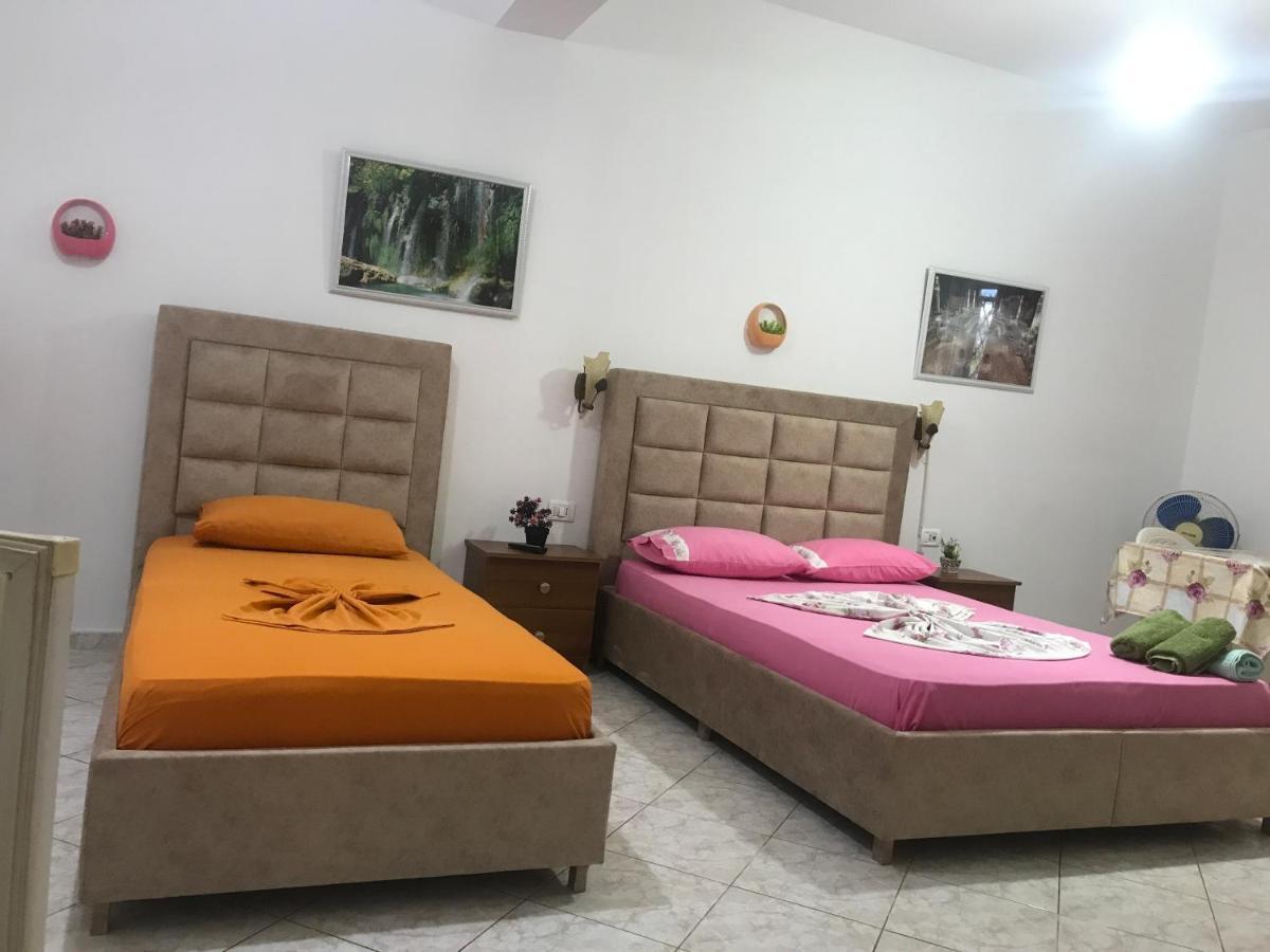 Apartament Roisin Sarandë 外观 照片
