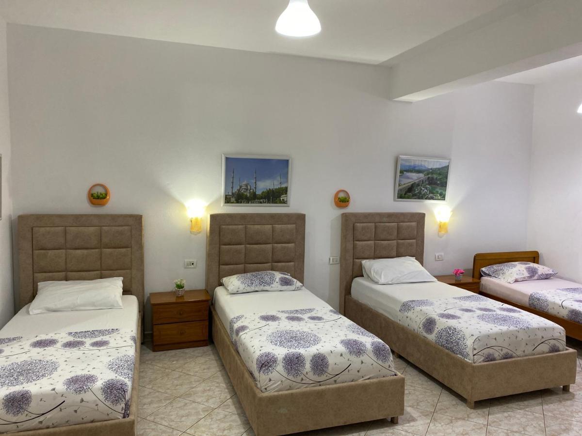 Apartament Roisin Sarandë 外观 照片