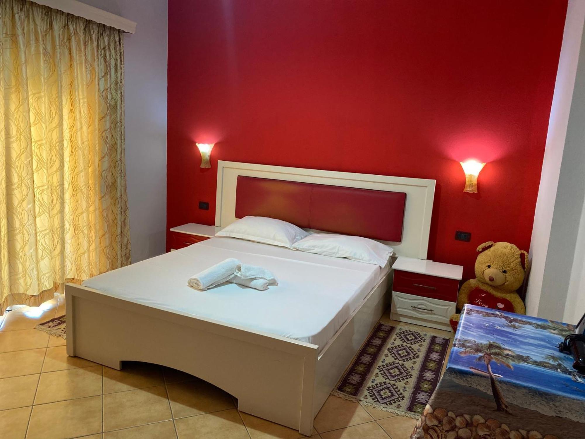 Apartament Roisin Sarandë 外观 照片